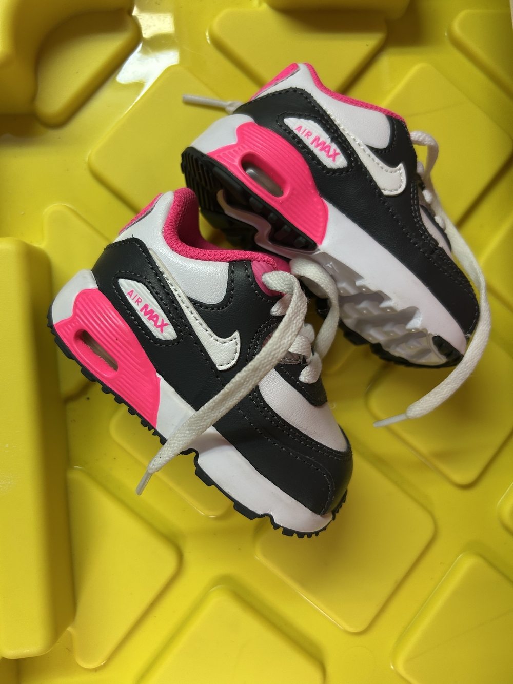 Nike Kids Air Max Sneakers - White Black Hot Pink
